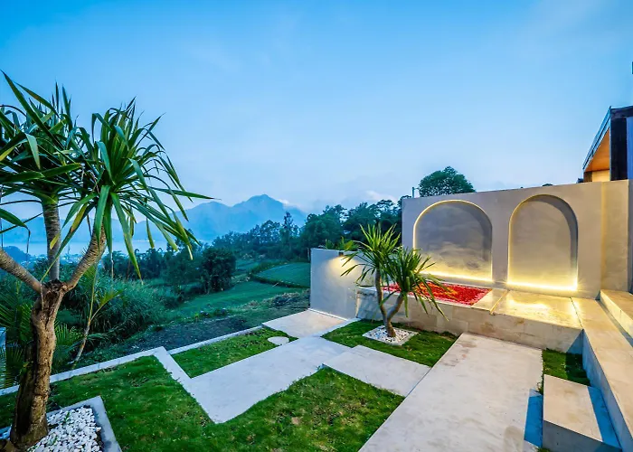 The Jungle Sunrise Private And Jacuzzi Kubupenlokan